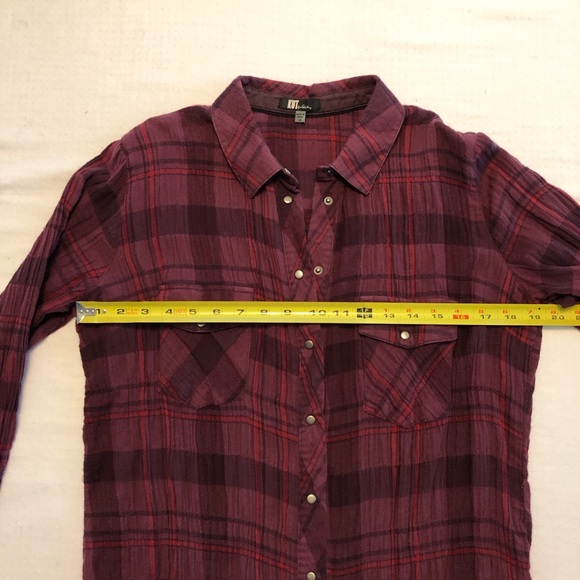 Kut From the Kloth Size M Women's Purple Burgundy Button Down Plaid Woven - Picture 12 of 13